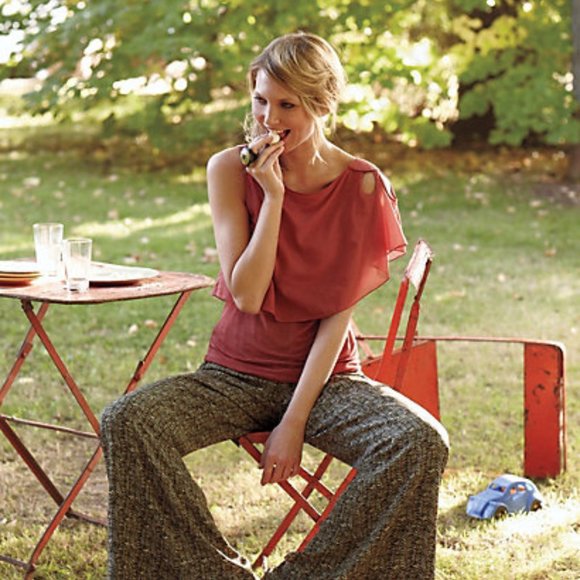 ❤Anthropologie Cut-away Rose Tank, L - Picture 3 of 6